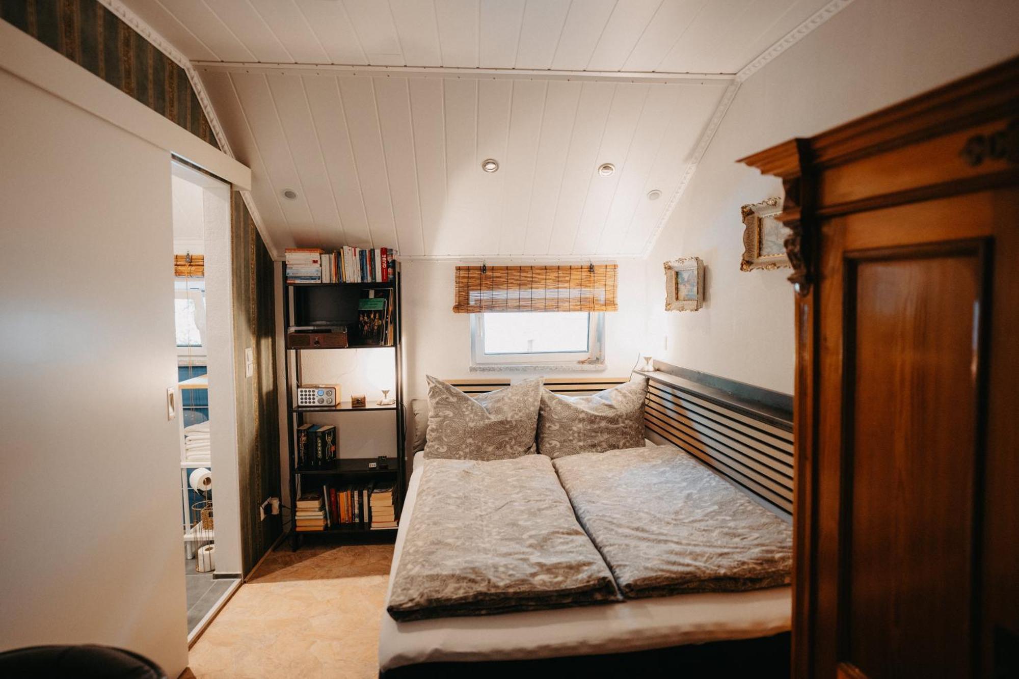 Altes Haeusle Am Waschbach Anno 1625 Ferienwohnungen Und Doppelzimmer イデンコーベン エクステリア 写真