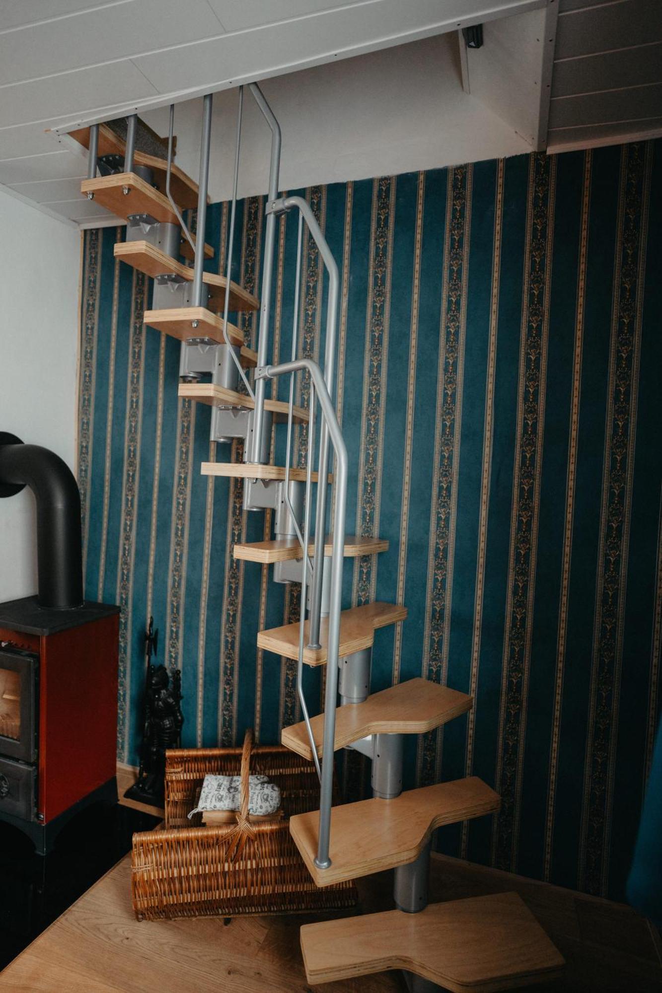 Altes Haeusle Am Waschbach Anno 1625 Ferienwohnungen Und Doppelzimmer イデンコーベン エクステリア 写真