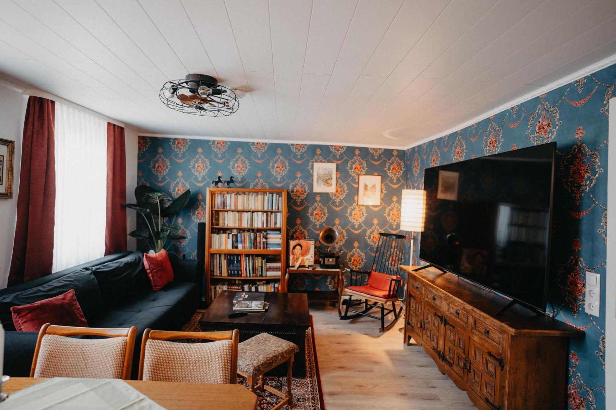 Altes Haeusle Am Waschbach Anno 1625 Ferienwohnungen Und Doppelzimmer イデンコーベン エクステリア 写真